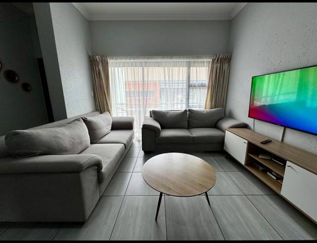 2 BEDROOM APARTMENT FOR SALE IN POMONA